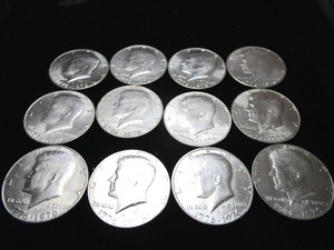 lot 36 image: 12 Kennedy Bicentennial Half Dollars