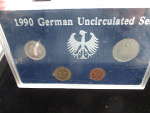 lot 107 image: 1990 German Uncirculated Set
