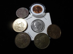 lot 122 image: Mixed Coins