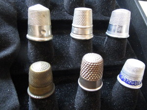 lot 301 image: Vintage Thimbles