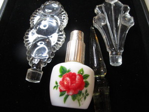 lot 303 image: Stoppers for Perfume Bottles