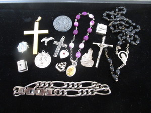 lot 341 image: Titanium bracelet, Religious Items