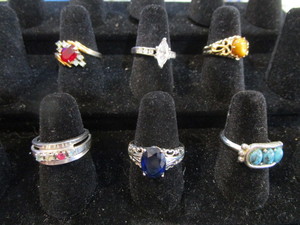 lot 351 image: Six Costume Rings