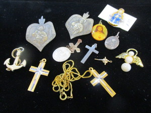 lot 359 image: Religious Crosses, Medals