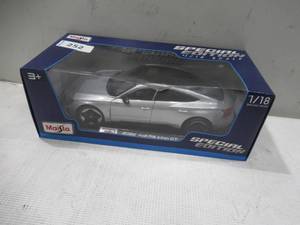 NEW Maisto Exclusive 118 Diecast Special Edition 2022 Audi RS E-Tron GT - Silver
