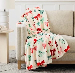 NEW Members Mark Festive Bow Pattern Holiday Throw Blanket