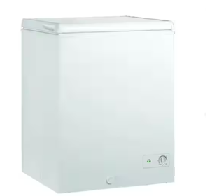 lot 27 image: Vissani 7 cu. ft. Manual Defrost Chest Freezer with LED Light Type in White Model DCM7QWBWW (Slightly Used, Minor Transit Damage, See Photos)