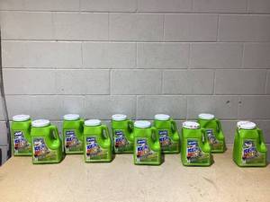 lot 48 image: LOT OF 10 Splash Ice Melt Pet Safe