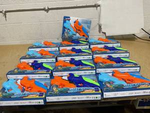 lot 309 image: LOT OF 13 Water Guns 2 Packs