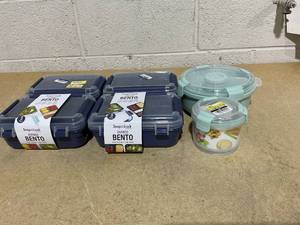 lot 310 image: LOT OF 6 Snaplock Containers (4 Cup, 5.5 Cup, 11.1oz, 5.5oz)