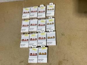 lot 327 image: LOT OF 14 North Figural Key Cap Packs