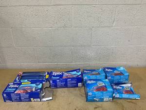 lot 204 image: LOT OF 7 Ziploc Freezer Bags