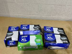 lot 218 image: LOT OF 5 Swiffer XL Dry Cloths