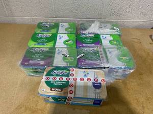 lot 219 image: LOT OF 7 Swiffer Wet Cloths