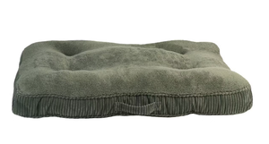 lot 169 image: Boots & Barkley Tufted Dog Mat Bed - XL 32 Inches (L), 4 Inches (H) x 42 Inches (W)