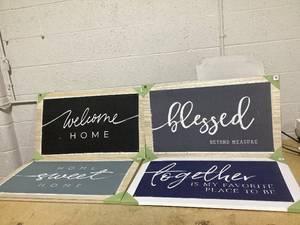 lot 389 image: LOT OF 4 Art Decor Frames 19x32