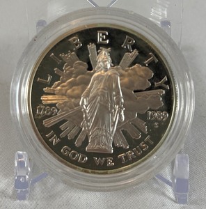 lot 39 image: 1989 S-Proof Congress Bicentennial Silver Dollar - just the coin in a protective plastic case