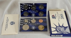 lot 112 image: 2001 Proof Set - original package with COA