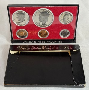 lot 122 image: 1976 Proof Set - original package