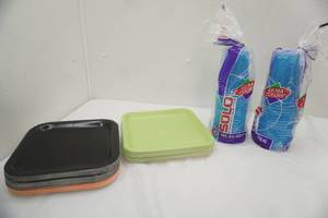 lot 64 image: Disposable Plates and Solo Cups