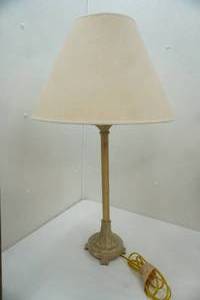 lot 72 image: Table Lamp 33 tall