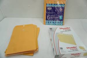 lot 89 image: NewUnused Letter Sized Clasp Envelopes, File Folders