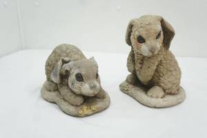 lot 126 image: 2 Bunny Garden Statues (tall one is 6.25 tall)