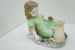 lot 129 image: 12 long by 11 tall Vintage Garden Statue Girl wKitten