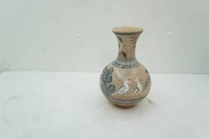 lot 137 image: Vintage Mexican Tonala Pottery Vase 10 tall