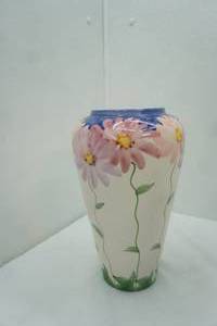 lot 141 image: Vintage Pier 1 Ceramic Floral Vase 11 tall with a 4 diameter opening