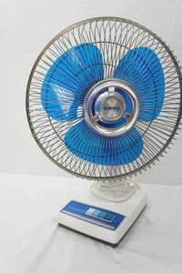 lot 149 image: Vintage Galaxy Fan