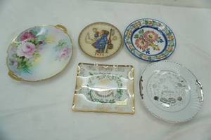 lot 155 image: Vintage Nippon China, Vintage 1972 Hummel Plate and other collectible plates