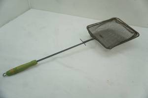 lot 192 image: Vintage Campfire Popcorn popper