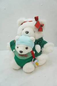 lot 194 image: Marshall Fields Christmas Bear & Baby 2002
