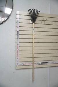 lot 243 image: 8 Shrub Rake