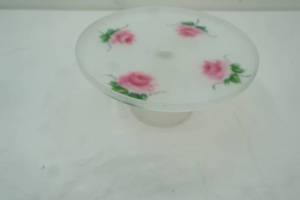 lot 278 image: Hand-Painted Frosted Glass Pedestal Cake Stand
