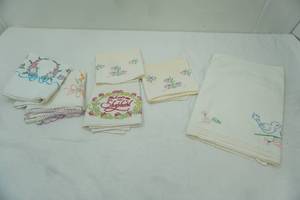 lot 296 image: Embroidered Pillow Cases, and Tablecloths