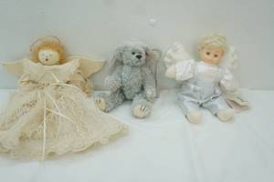 lot 316 image: Collectible TY Sterling Angel Bear, Bean Angel Friendship Wooden Angel Figurine