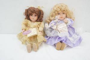 lot 317 image: 2ct Porcelain Dolls wCertificates of Authenticity