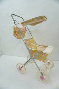 lot 325 image: Vintage Toy Stroller 1960s