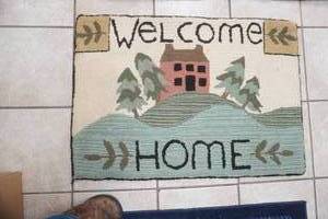 lot 344 image: Welcome Home Rug 24x 36