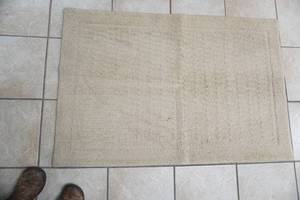 lot 350 image: Beige Rug 46x 30