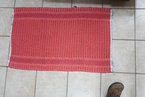 lot 373 image: Braided Rug 38x24