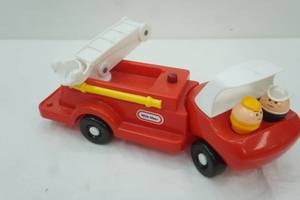 lot 374 image: Vintage Little Tikes Fire Truck 80s90s. Toddle Tots