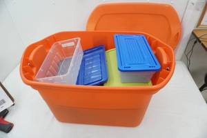 lot 385 image: Storage Totes