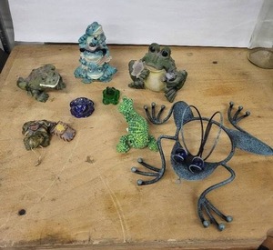 lot 30D image: Frog Figurines - Ceramic, Glass & Metal Decor - Assorted Sizes