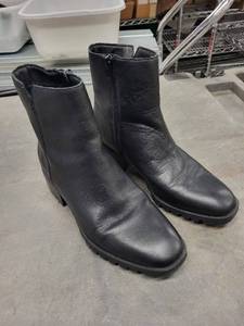 lot 40J image: Black Leather Ankle Boots - US 6.5  EU 37, M width - Side Zippers, Lug Sole