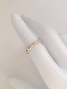 lot 17W image: Sterling Silver Adjustable Leaf Pattern Band Ring Size 5 Open Wrap