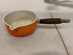 Vintage Le Creuset Orange Enamel Cast Iron Sauce Pan Wood Handle Pour Spout France Cookware