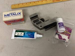 lot 52G image: DuPont Krytox FG 32 Lube, DELO Metalix, Slater��s 7-8 Tool & Armour Etch Cream Lot